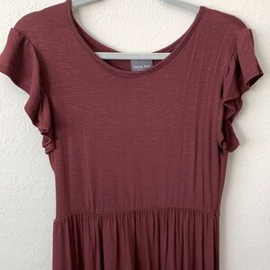🌸 NWT Olivia Rae Ruffled dress, Burgundy size Junior’s Medium